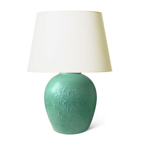 bac_Sandolin_lamp_floral_relief_green_1