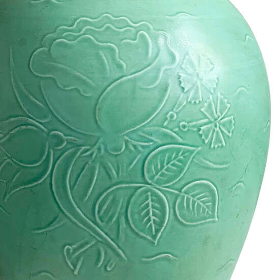 bac_Sandolin_lamp_floral_relief_green_2