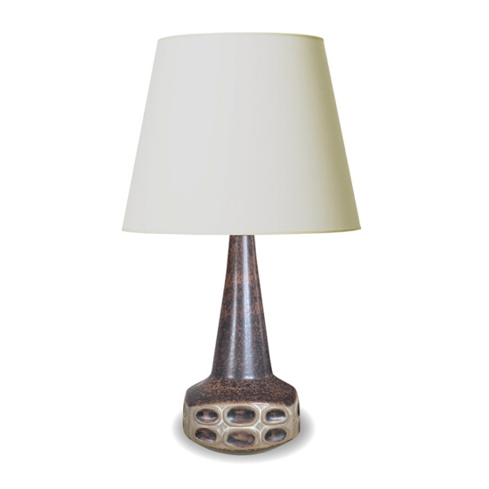 BAC_MAS_pair_lamps_Mod_brown_oval_grid_relief_3