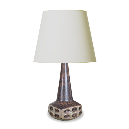 BAC_MAS_pair_lamps_Mod_brown_oval_grid_relief_4