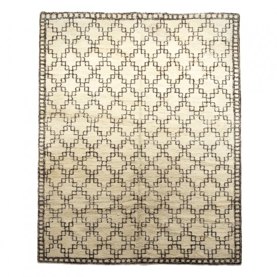 Swedish_carpet_pile_geometric_brown_ivory