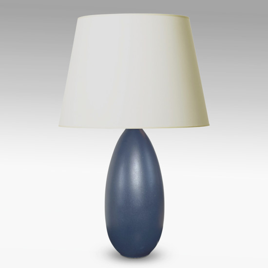 BAC_Bo_blue_drop_lamp_1K_gray