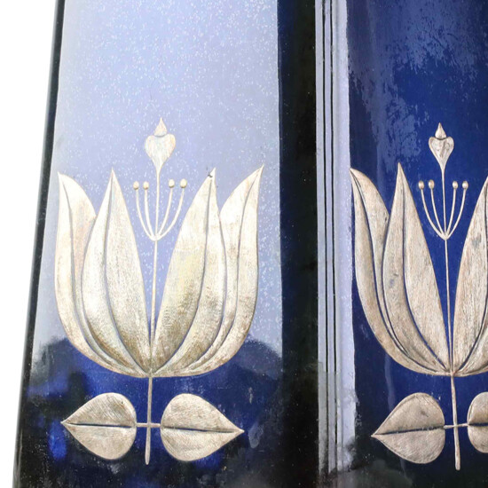 BAC_Jonson_S_PAIR_table_lamps_tall_blue_obelisks_silver_lotus_ornaments_2