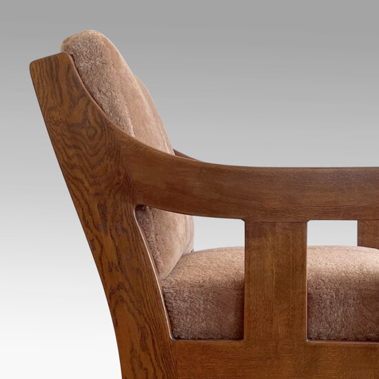 BAC_Westman_C_PAIR-armchairs_oak_fleece_DETAIL