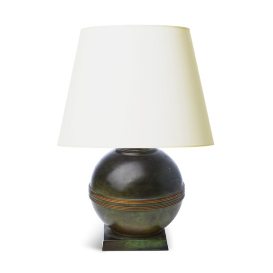 BAC_GAB_table_lamp_small_bronze_globe_1