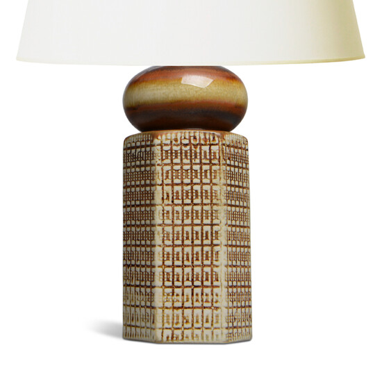 BAC_Nitzche_H_table_lamp_textured_onion_dome_3