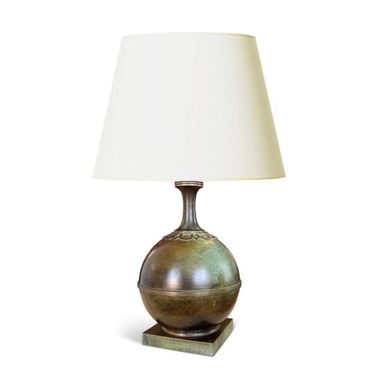 BAC_GAB_table_lamp_cast_bronze_globe_square_plinth_patinated_1