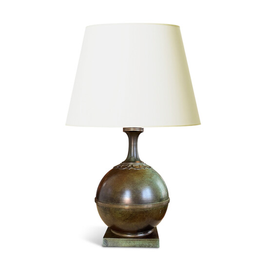 BAC_GAB_table_lamp_cast_bronze_globe_square_plinth_patinated_3