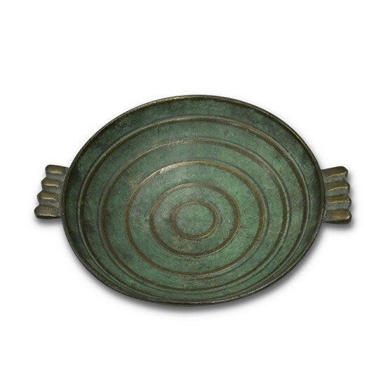 BAC_Swedish_bowl_bronze_handles_concentric_circles_1