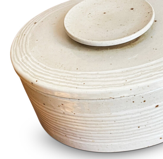 bac_Nielsen_ES_covered oval stoneware box DETAIL